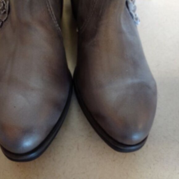 western flower boot, pewter, all leather rubber sole new in box 5.5, 6 - Picture 4 of 5